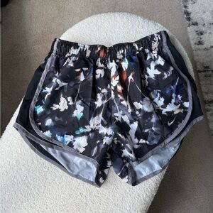 Women's Floral Print Shorts